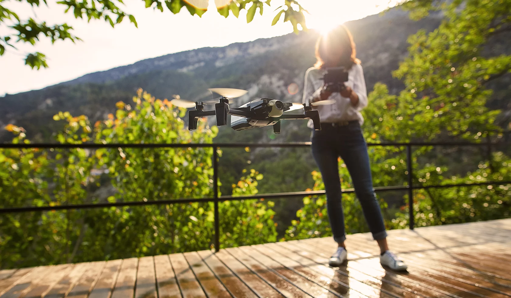 The Anafi drone is controlled using Parrot's Skycontroller 3