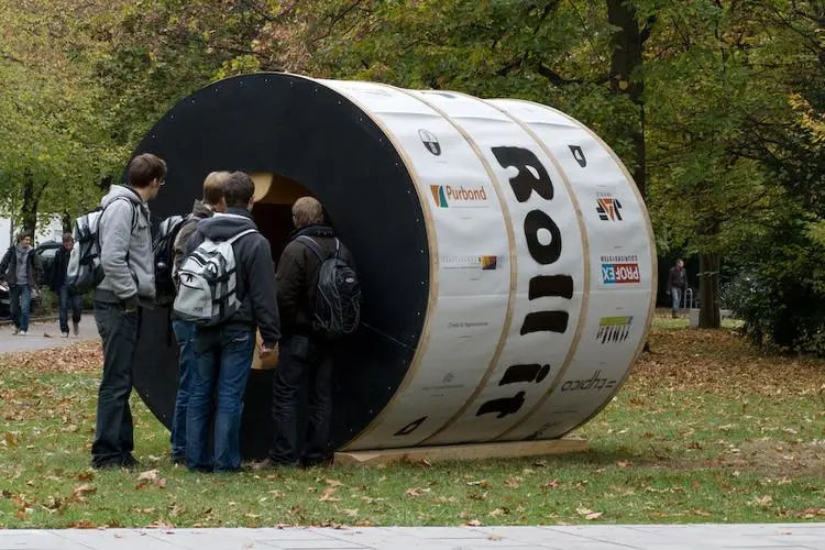 Roll it flexible housing solution (Image: University of Karlsruhe)