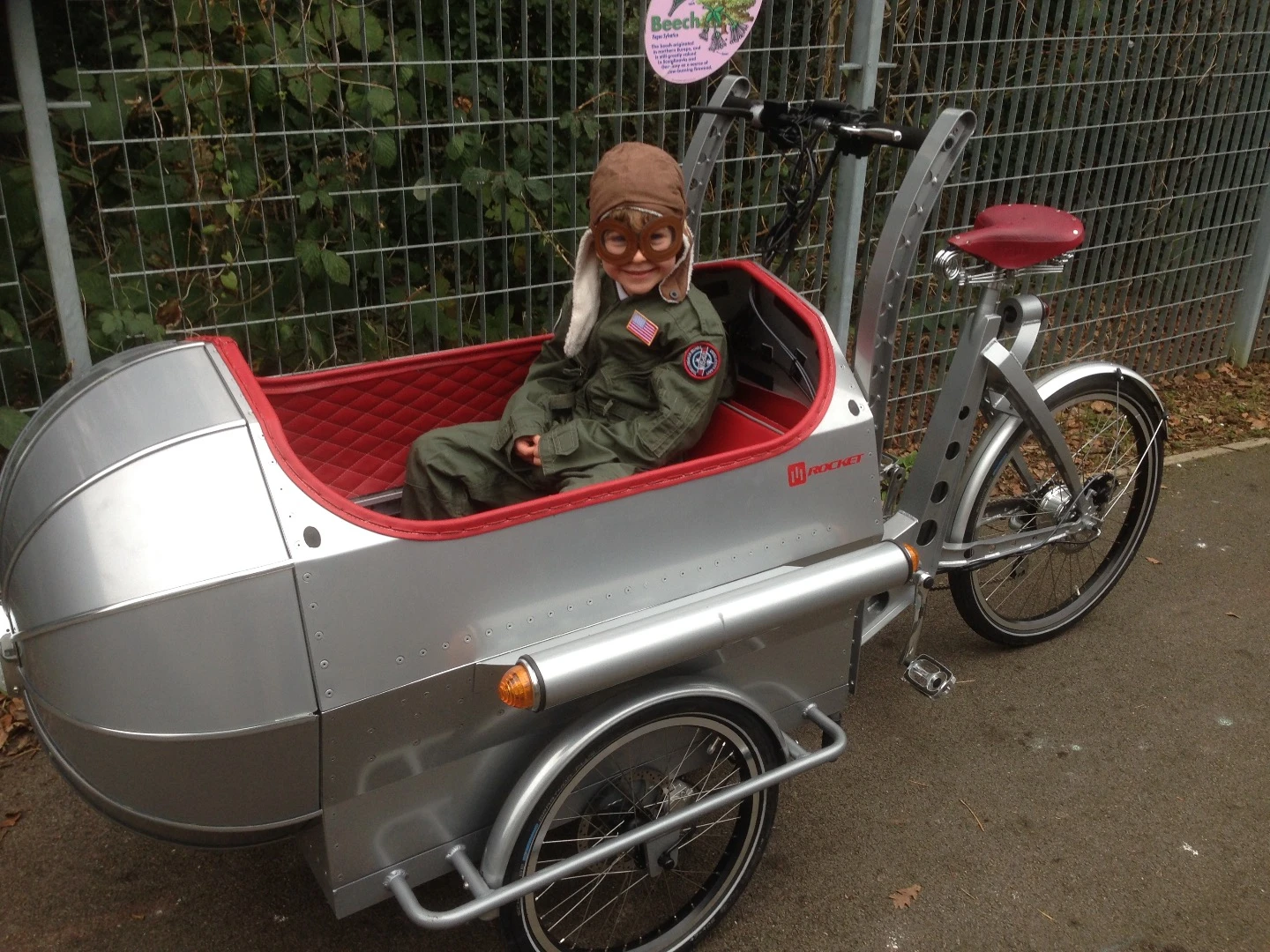 Jeremy Davies' son poses with the original Rocket prototype