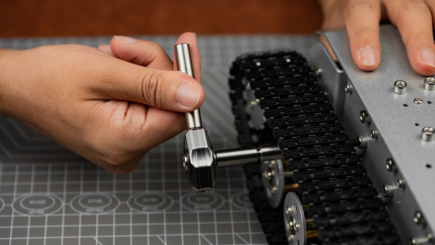 Another view of the ratchet in its L configuration. Even though the tool is close to the mat, it will still provide plenty of use thanks to its four-degree swing arc