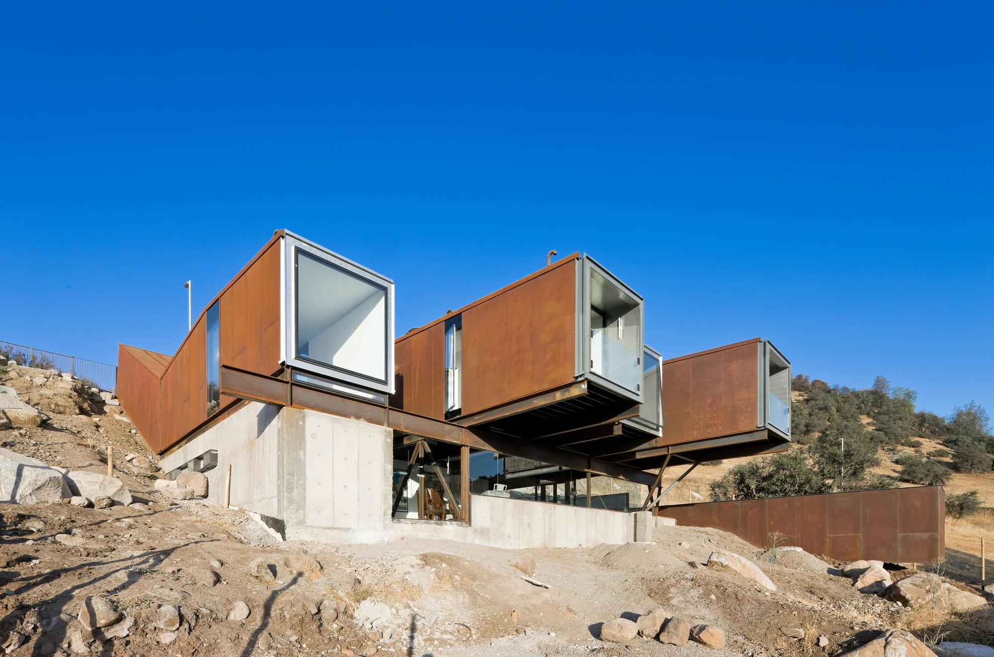 Caterpillar House is located on a hillside just outside Chile's capital city Santiago (Photo: Sergio Pirrone)