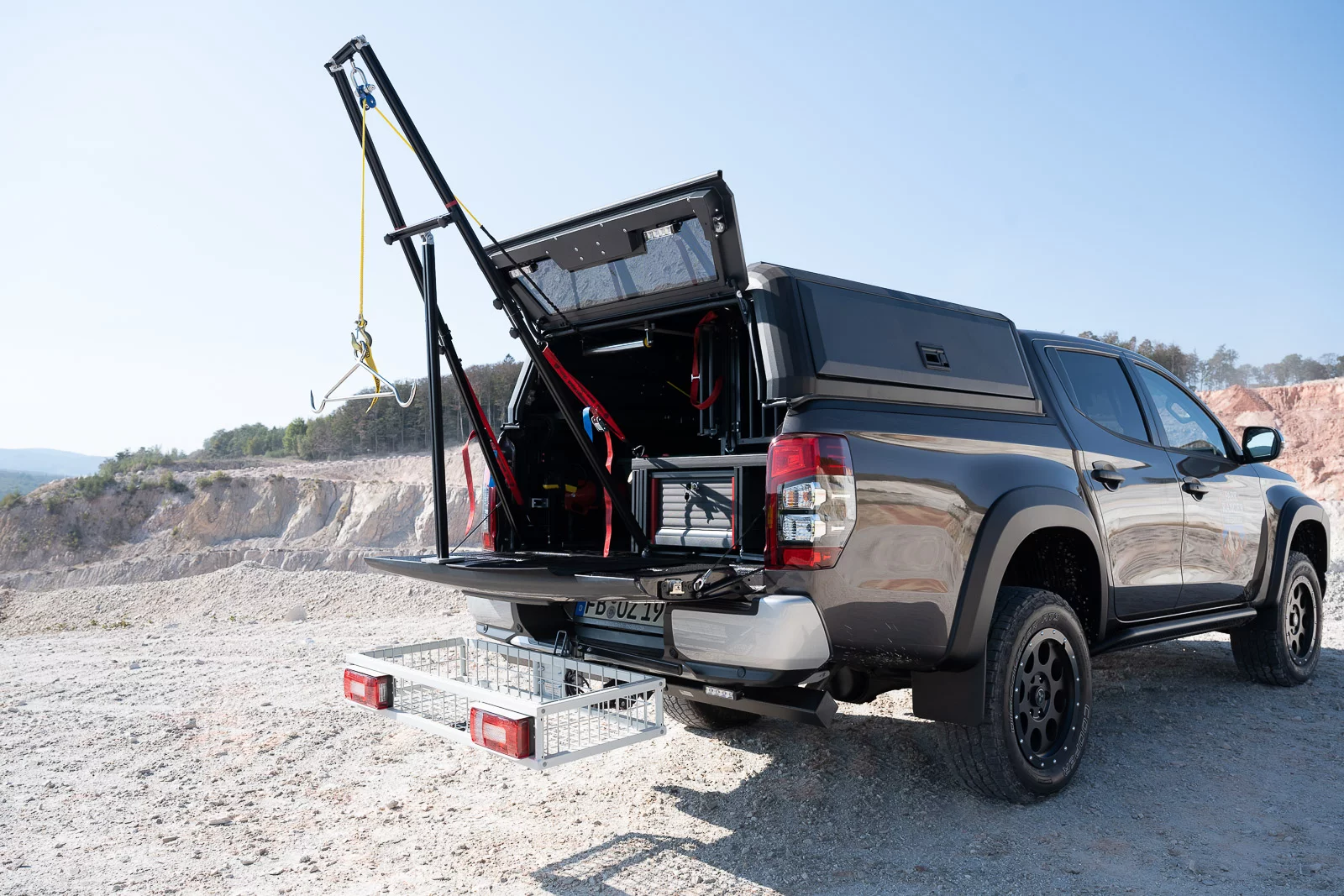 Available game hoist