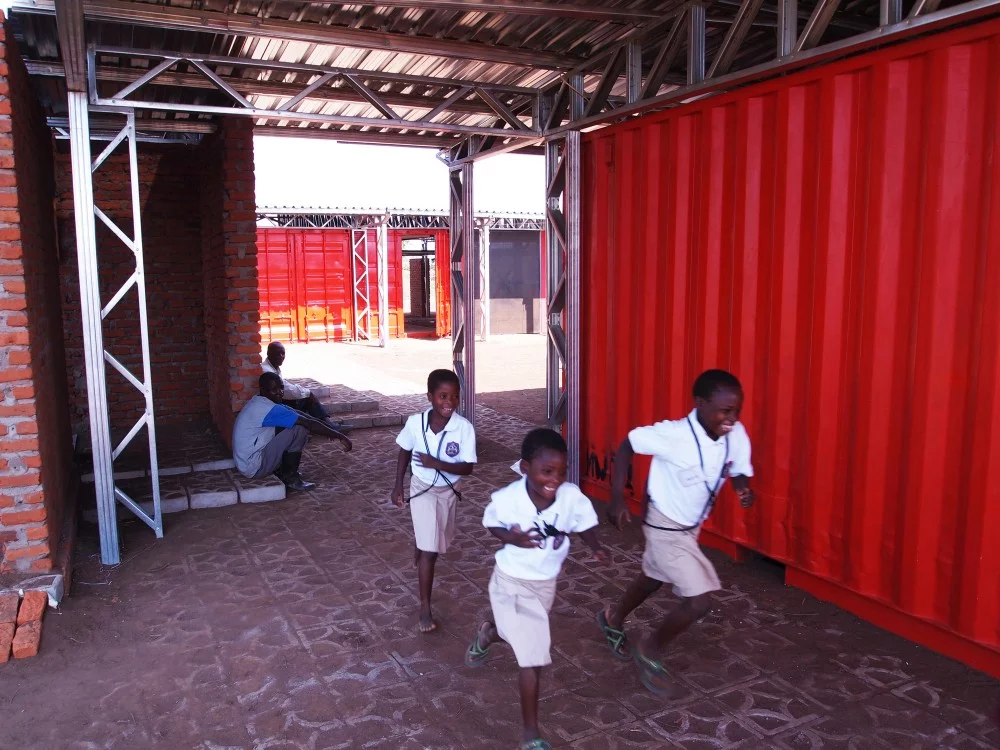 During the build, A4AC used a number of containers as a starting point (Photo: Architecture for a change)
