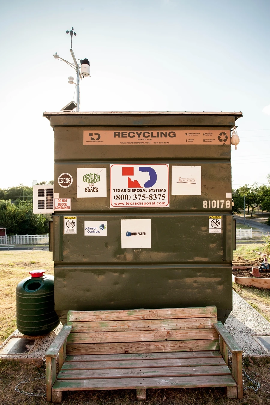 A barrel is used to collect water (Photo: Sarah Natsumi Moore)