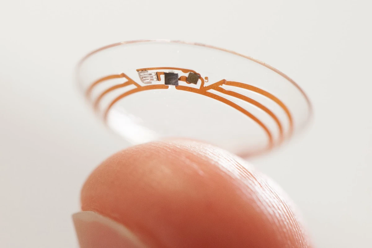 Google's prototype blood sugar-monitoring contact lens uses a wireless chip and miniaturized glucose sensor