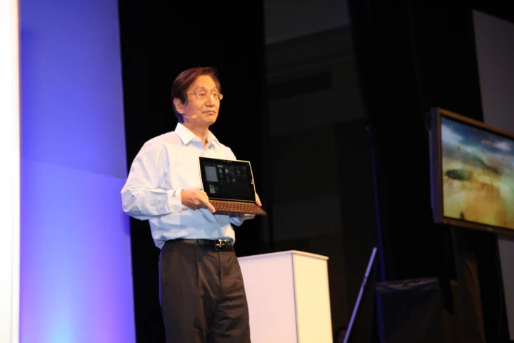ASUS unveils the Eee Pad Slider amongst its new tablet offerings at CES 2011