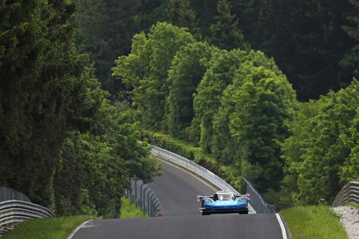 Volkswagen built its ID.R with the intention of showing what the heads in its electric drive division are capable of