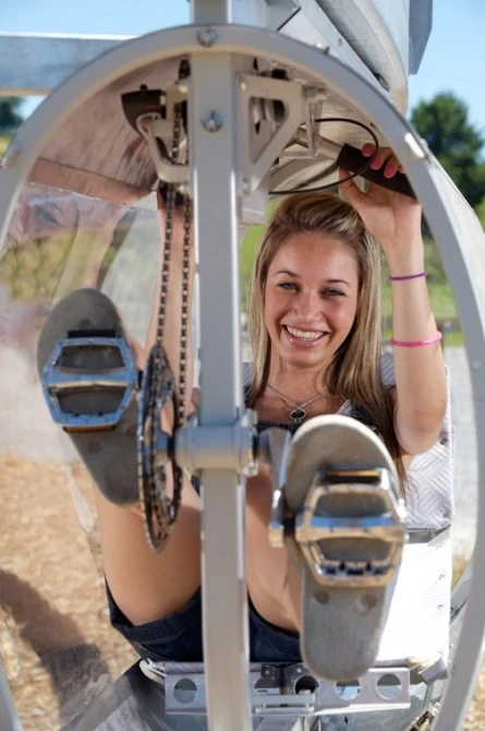 Shweeb human-powered monorail