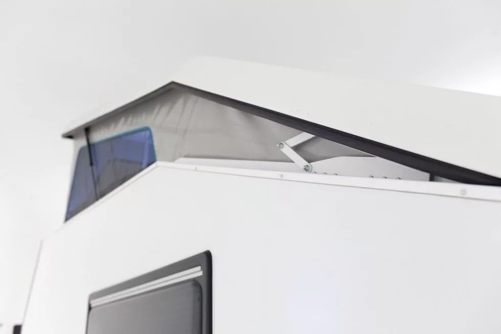 The Ares' signature pop-up roof adds extra sleeping space, increases headroom, and makes for a brighter, airier interior