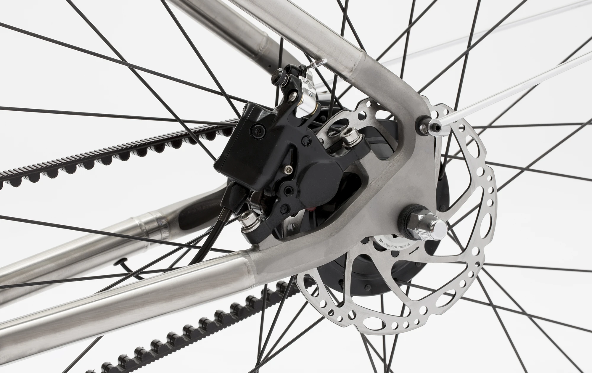 The Solid's belt drive and hydraulic brakes