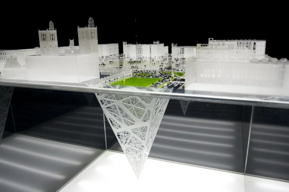 "The Earthscraper is the skyscraper's antagonist in an historic urban landscape where the latter is condemned and the preservation of the built environment is the paramount ambition," says BNKR. (image by BNKR Aquitectura)