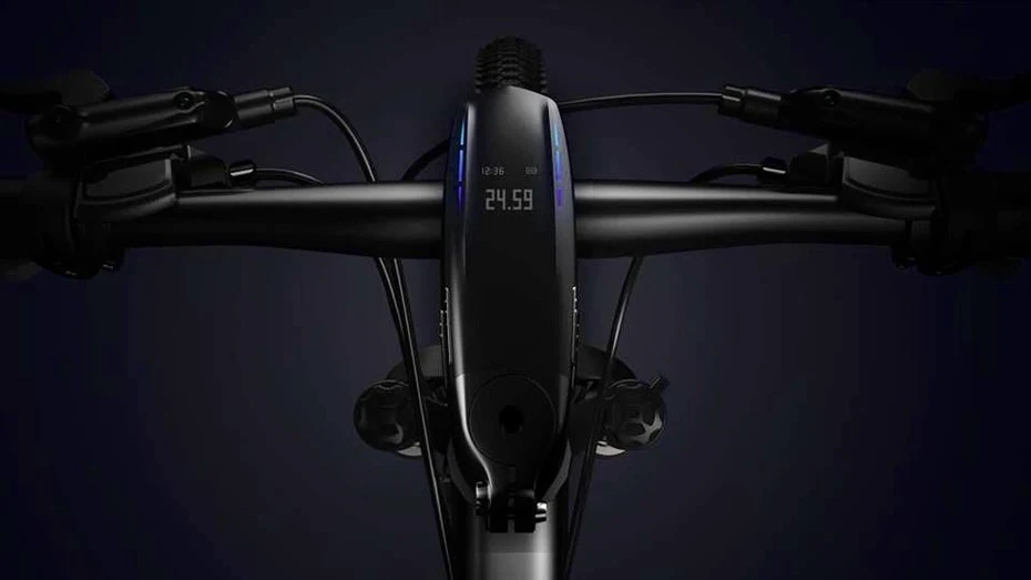 The SpeedForce stem/computer/headlight is one of the items that impressed us this year