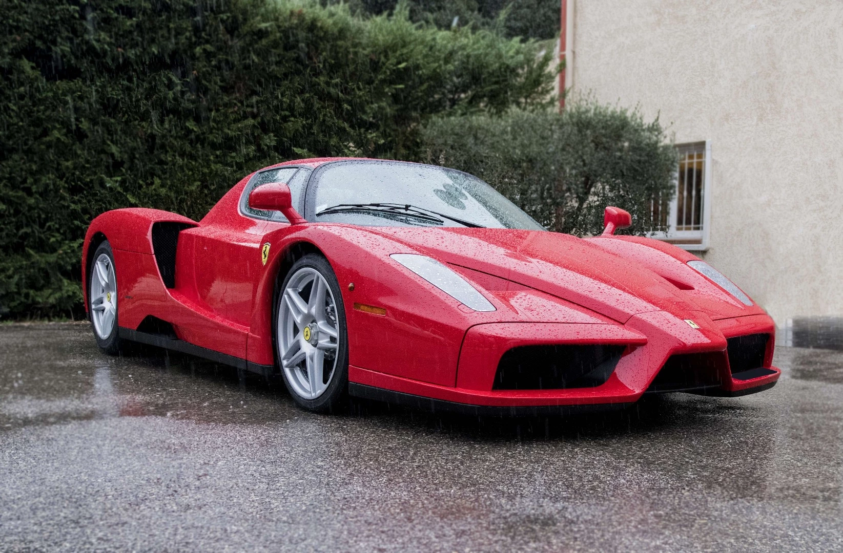 No sale | 2007 Ferrari Enzo | Artcurial | Lot 92 | Auction Description | Estimate: €1,800,000 to €2,200,000