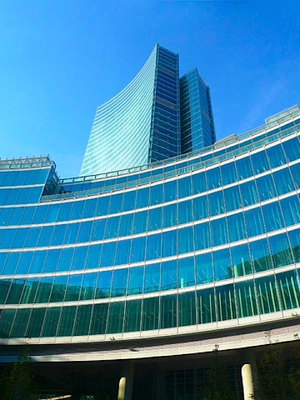 Palazzo Lombardia, Milan (Photo: Simon Hsu)