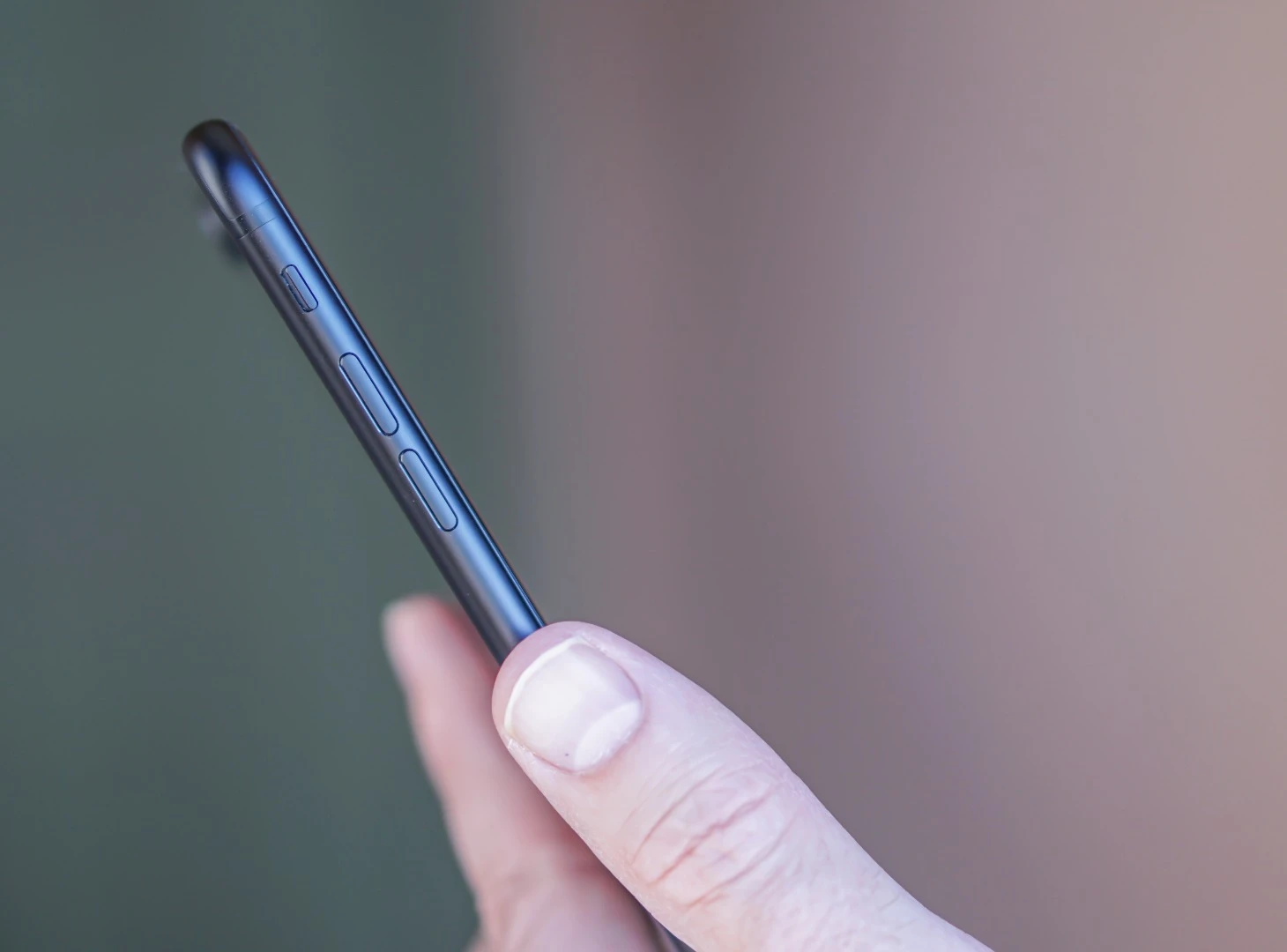 At 7.3 mm thin, the 7 Plus isn't the thinnest phone around, but is in very good shape