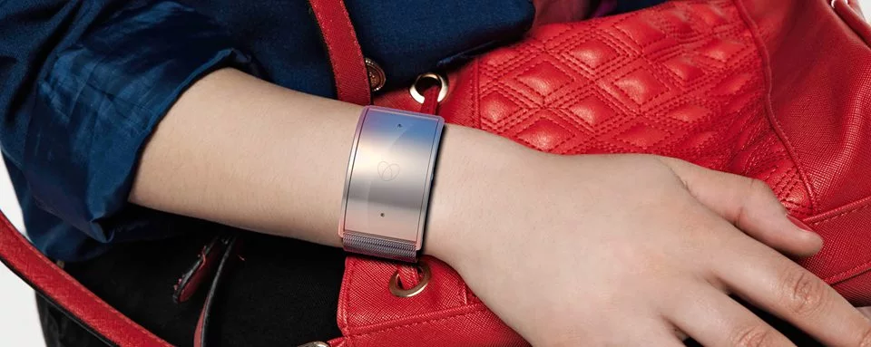 Safelet is designed to look like a normal bracelet, but it has the capacity to stop a violent attack