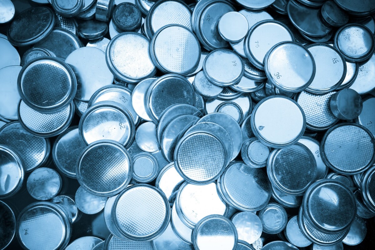 Honey can reduce damage from swallowing button batteries