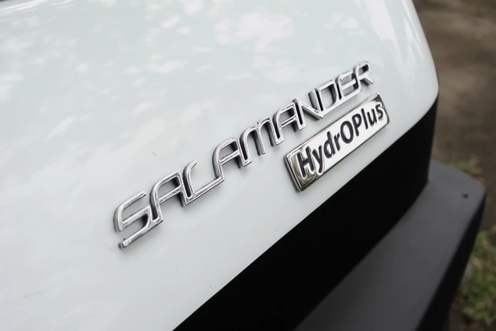 The Salamander HydrOPlus has a fuel blending system that lets it run on a combination of gas and hydrogen