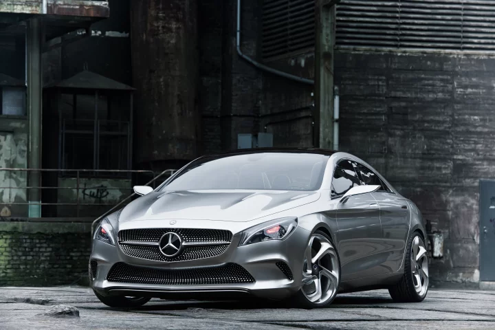 The Style Coupe Concept is a sporty executive four-door coupé with a 211 bhp two-liter, turbo-charged four driving through Mercedes' 4MATIC all-wheel drive system.