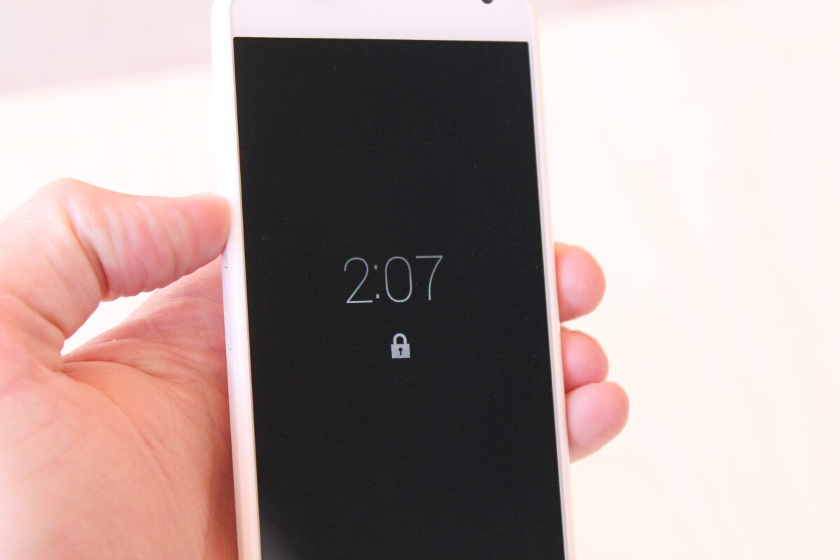 Active Display is one of several killer features on the Moto X