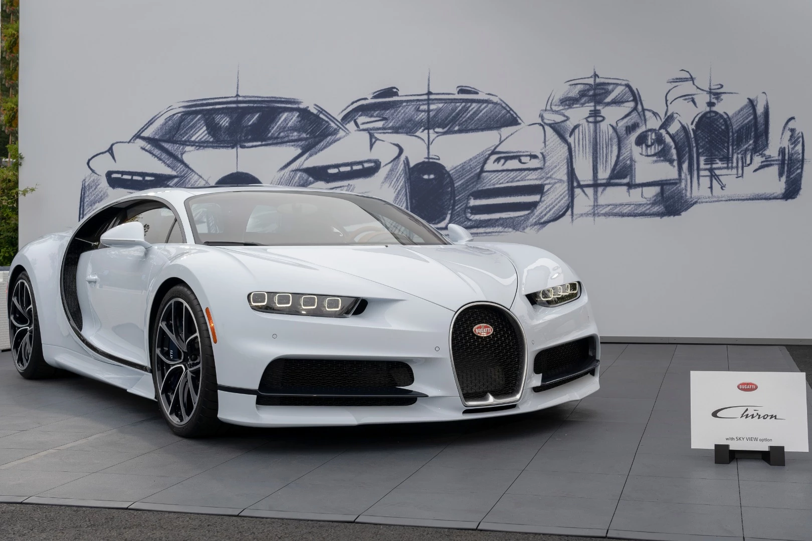 Bugatti's standard Chiron looks distinctly ordinary next to the Divo