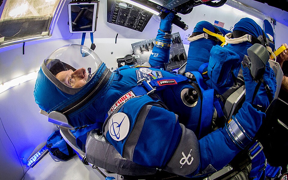 Boeing Blue suit in simulator