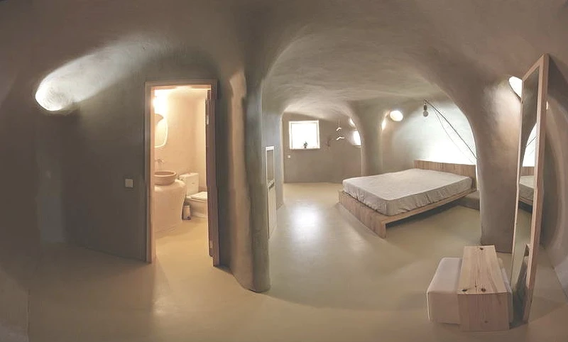 The Friend House Ukrainian ecohotel was sustainably built using only wood, clay, reeds and stone