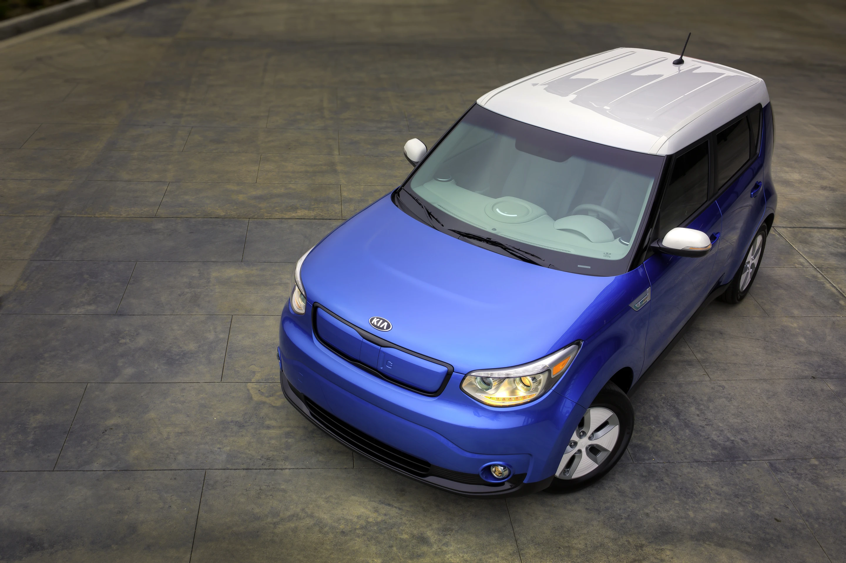 Kia says the Soul EV will have a range of around 80 to 100 miles (129 to 161 km)