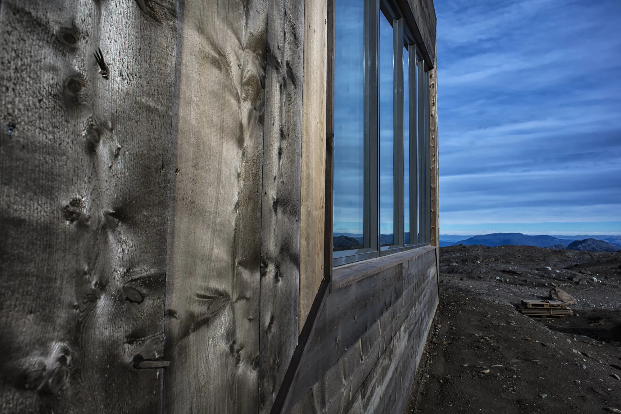 The exterior cladding is made from tough, locally cut timber boards (Photo: Jan Inge Larsen)