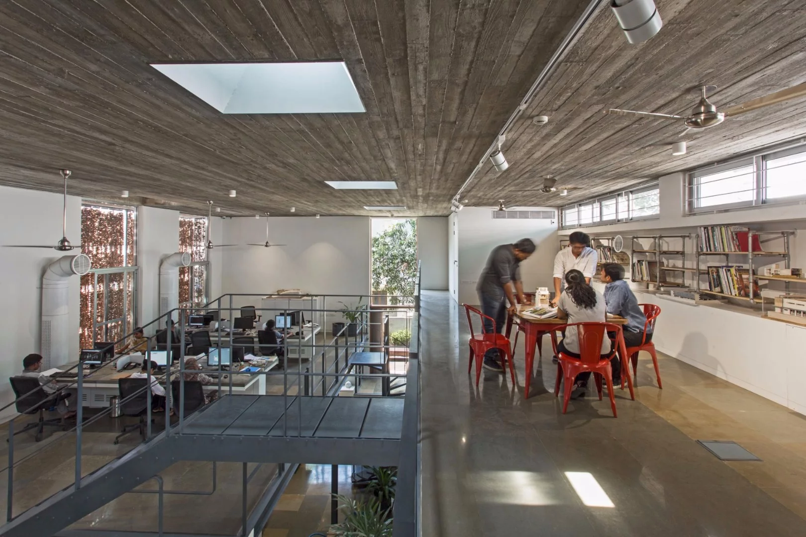 KSM Architecture and Design Studio, by KSM Architecture, earned a Highly Commended award in the Office category at the 2017 Inside Awards
