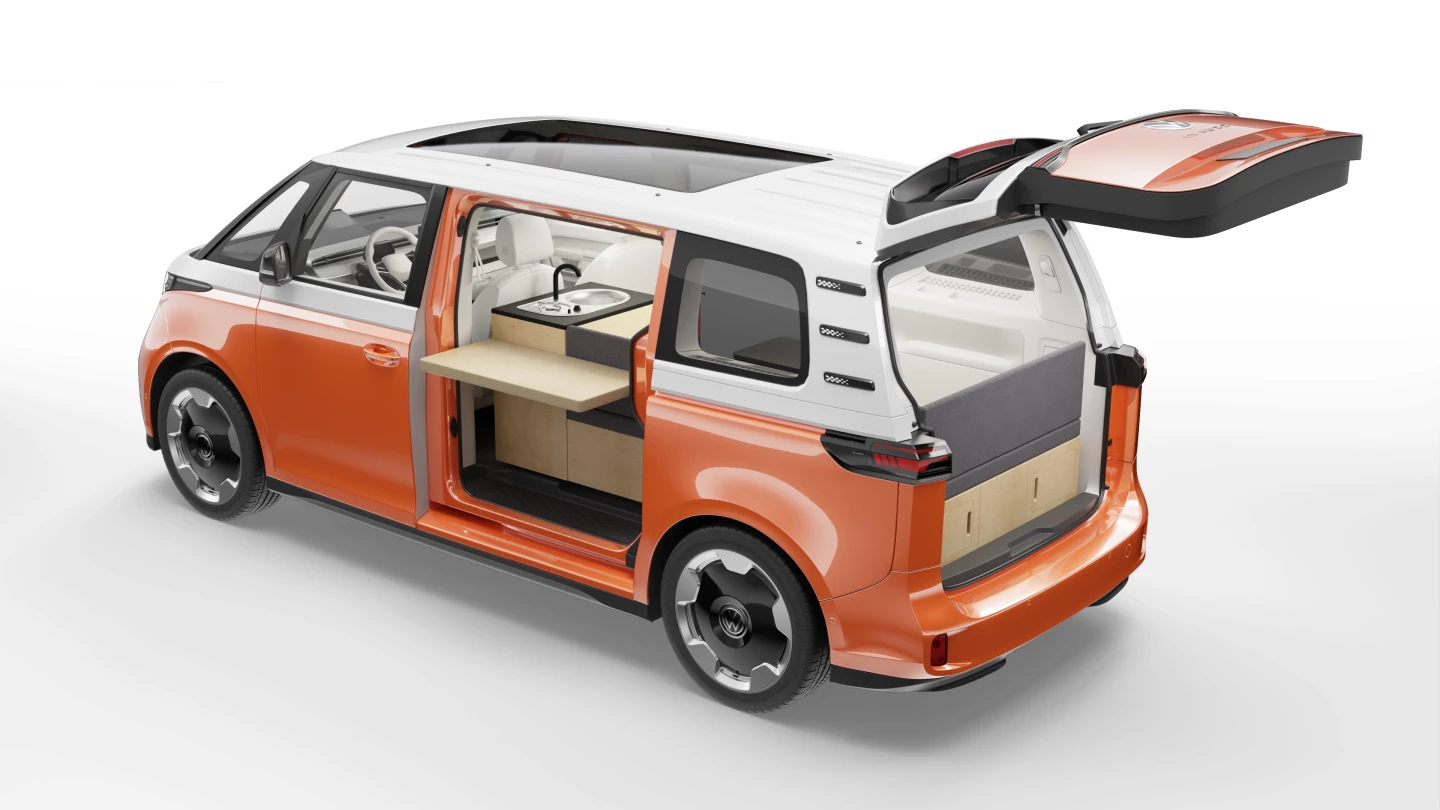 Peace Vans follows Volkswagen (which followed many a third-party European converter) in designing an indoor/outdoor kitchen