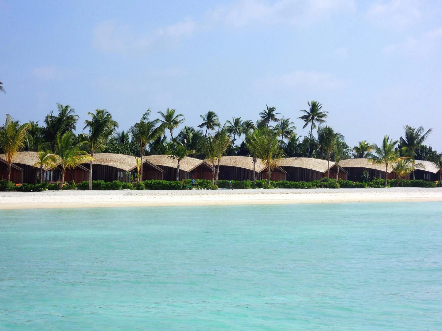 The villas also boast strategically-placed operable windows and wooden shade screens