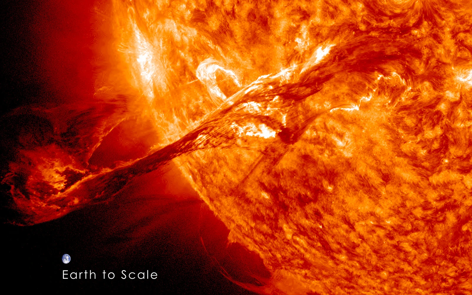 August 31, 2012: A solar filament erupts out into space (Image: NASA/GSFC/SDO)