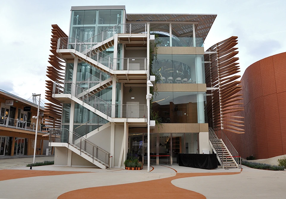 The curving walls disguise the magnitude of the UAE structure