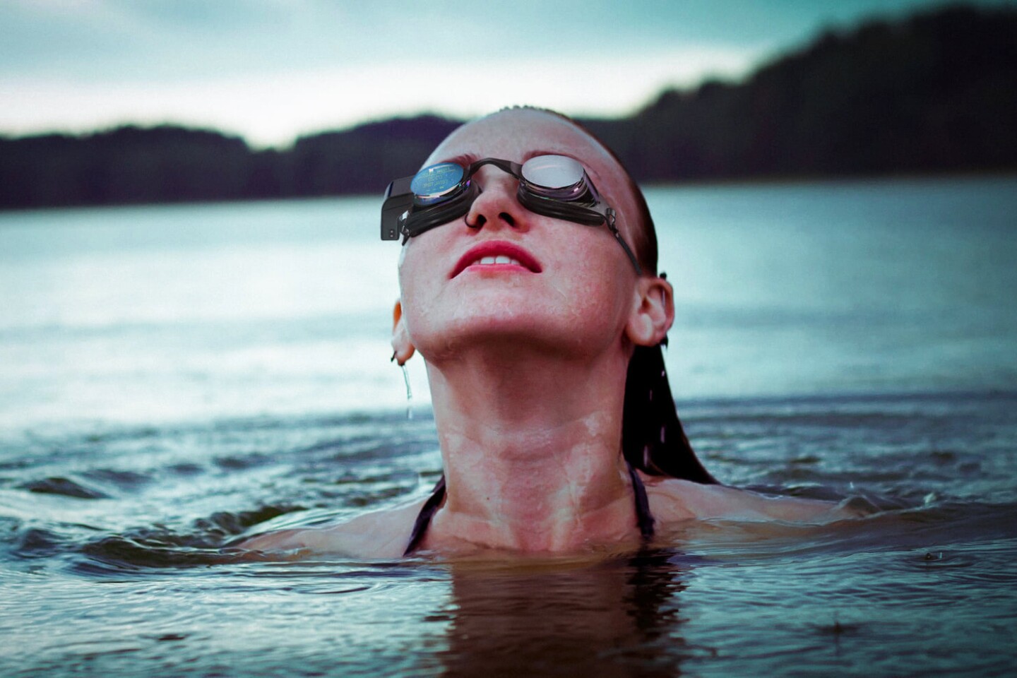 Brýle Holoswim jsou nabízeny v sedmi barevných variantách