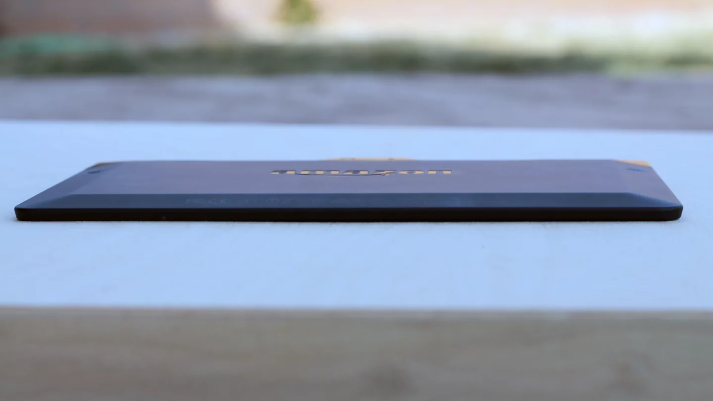At 7.8 mm at its thickest point, the HDX 8.9 is also very thin