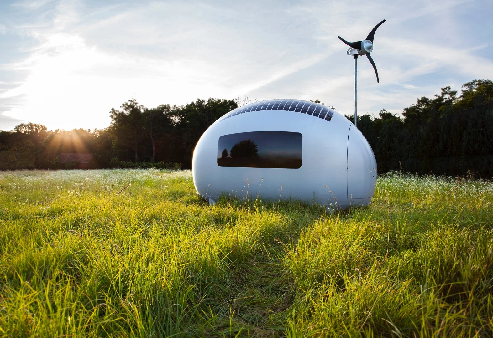 The current prototype Ecocapsule measures 2.55 x 4.45 x 2.25 m (8.36 x 14.5 x 7.31 ft) and comprises a total floorspace of roughly 10 sq m (107 sq ft)