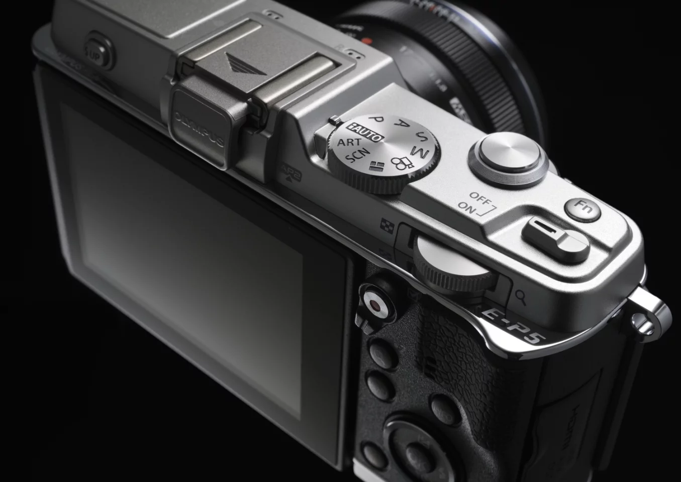 Enthusiasts will be pleased to see the Olympus PEN E-P5 features plenty of physical controls for access to manual settings