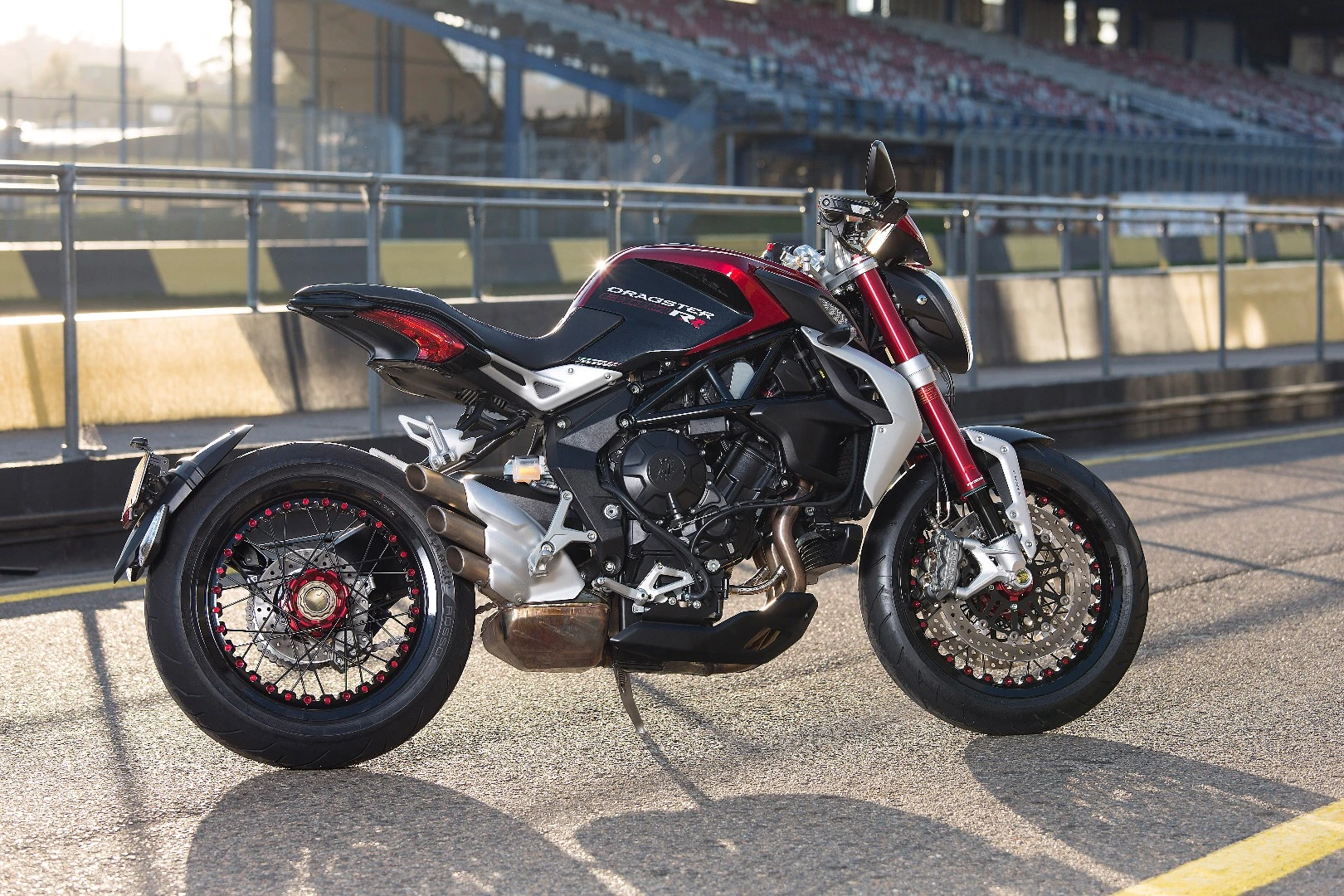 MV Agusta Dragster 800 RR: I just want to look at it all day