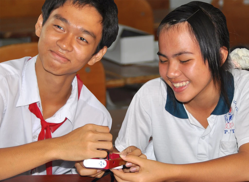 Students assemble a Bigshot camera