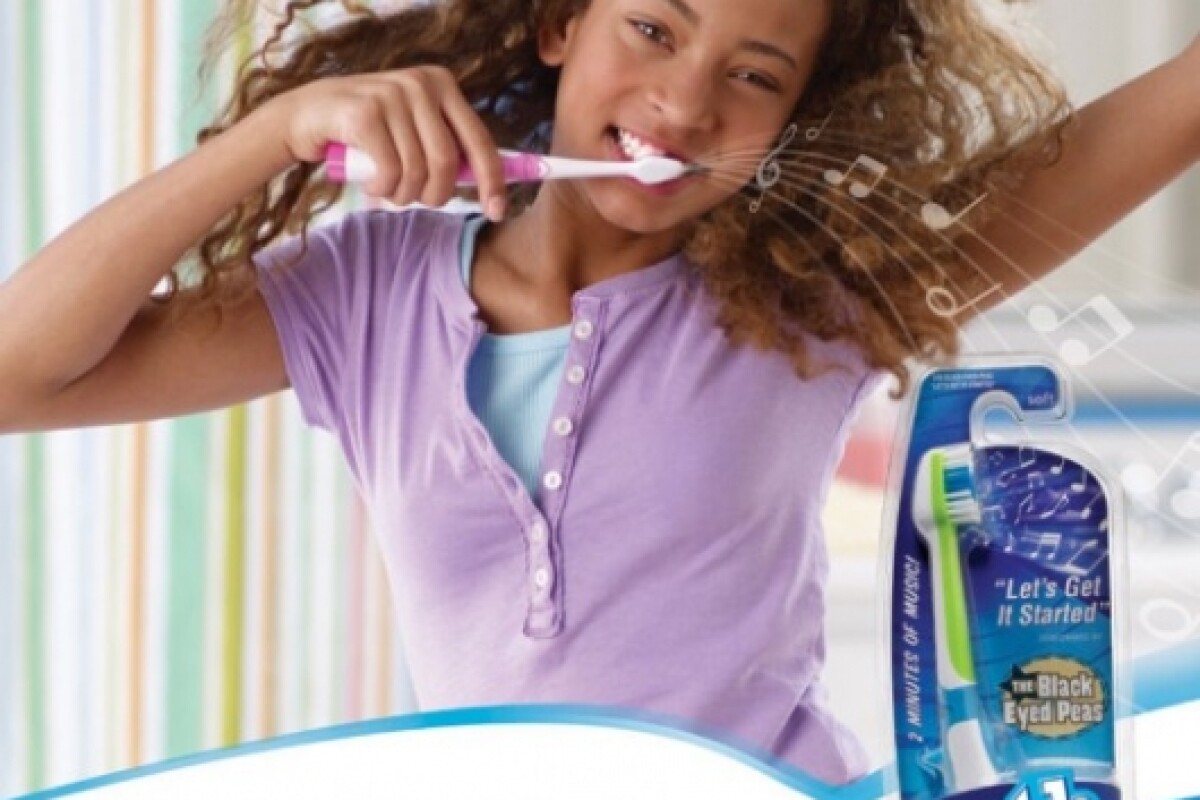 Kids rock on with their toothbrush out