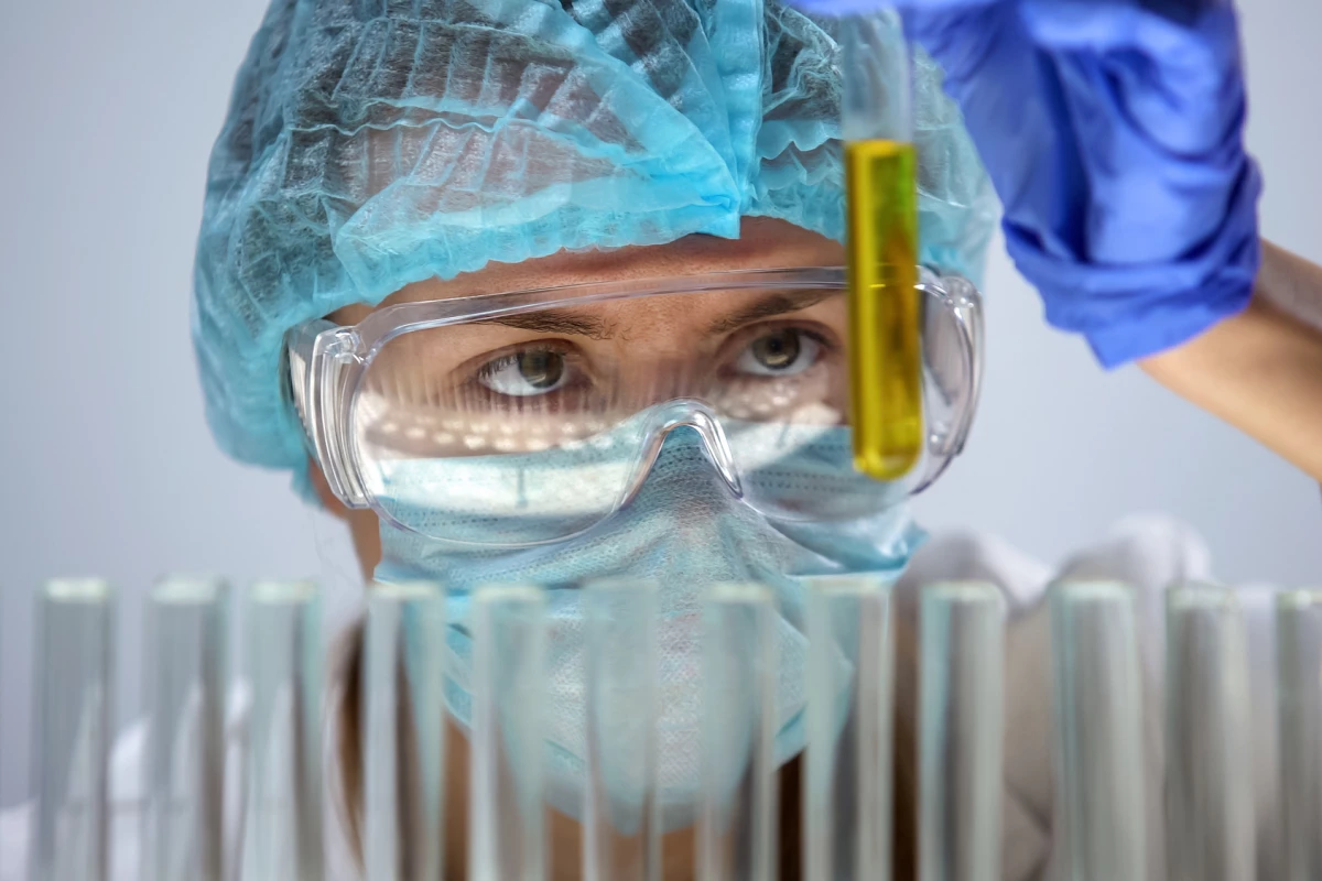 Scientists are making great inroads in spotting signs of cancer in urine samples, but how far off might a simple urine test for cancer be?