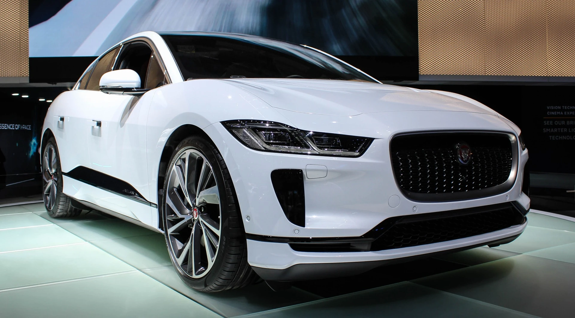 World premiere of Jaguar's production I-Pace