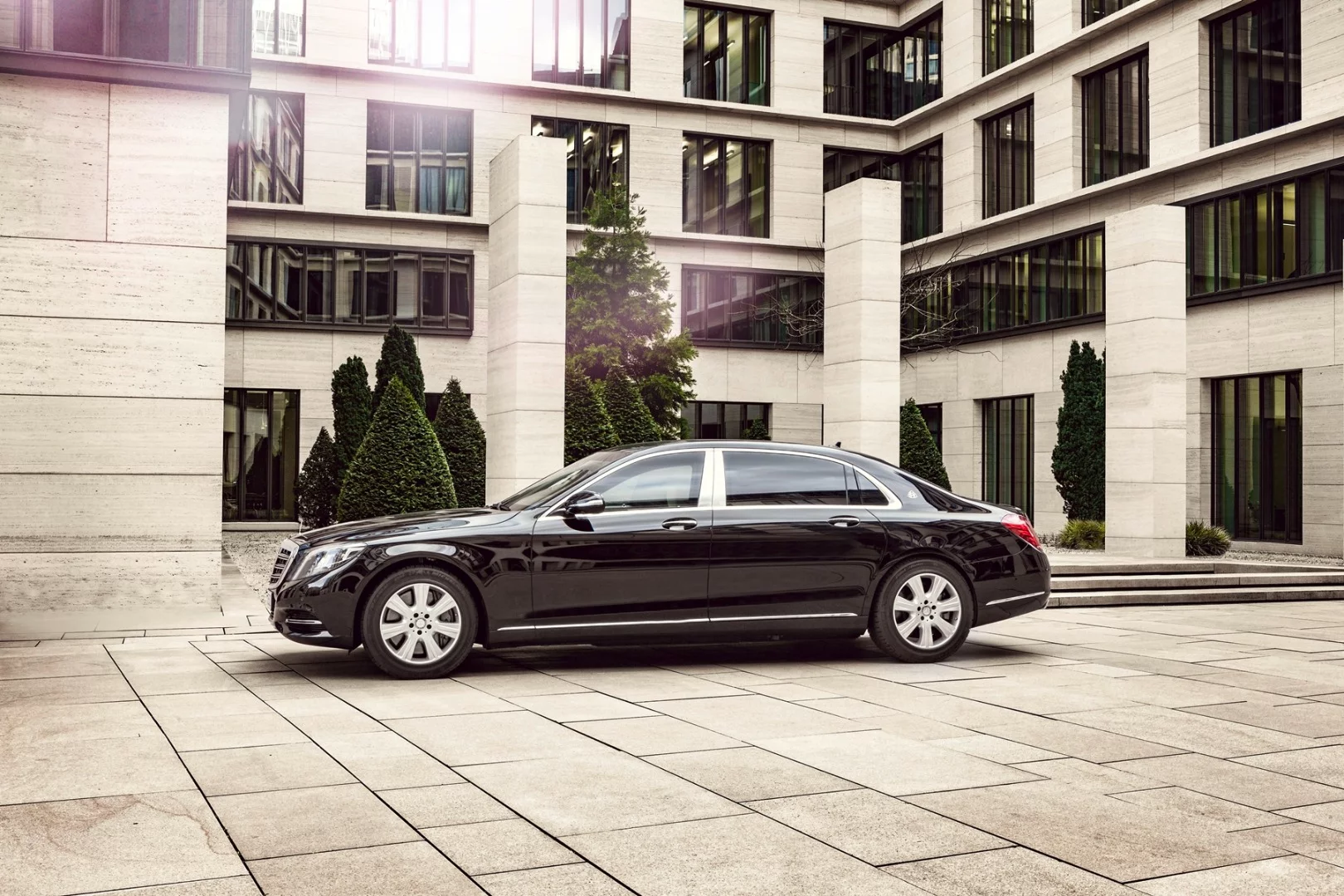 The S 600 Guard has steel, aramid and polyethylene components built into its structure for protection