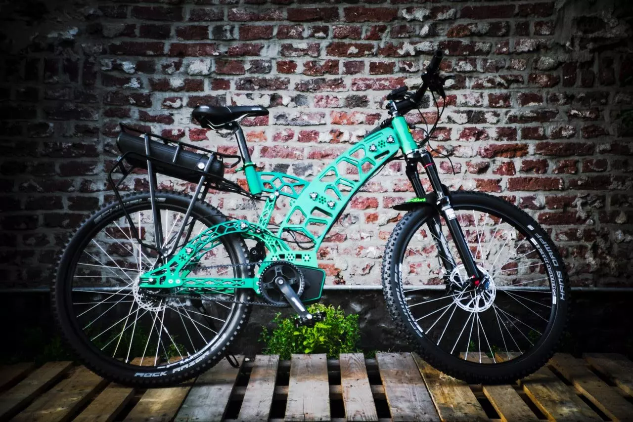 Altinsoy builds its frame from a light alloy