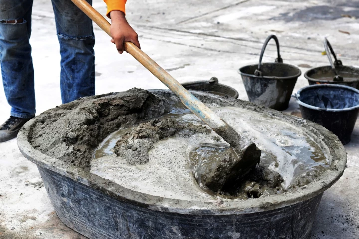 A study carried out at MIT suggests that altering the quantities of materials in cement mixing could substantially reduce CO2 emissions (Photo: Shutterstock)