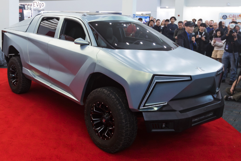 Think Tesla's Cybertruck is Chaotic? Meet the Robotruck 1T At the 2023 LA Auto Show, an unexpected sight awaited attendees: the Robotruck 1T, an all-new electric pickup resembling the Cybertruck but with an even more peculiar design.