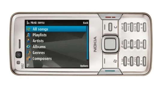 Orientation sensor rotates the user interface automatically between horizontal and portrait mode
