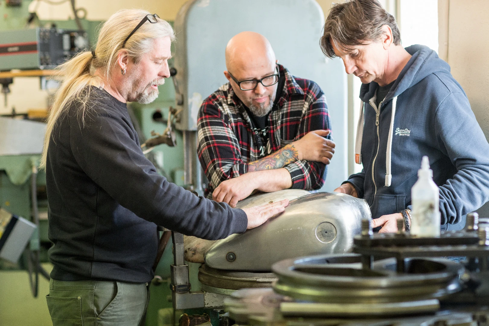 BMW Motorrad head of vehicle design, Ola Stenegard (center), worked closely with the Noren brothers for the making of the R5 Hommage