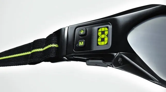 The Nike device's strobe speed adjustment interface